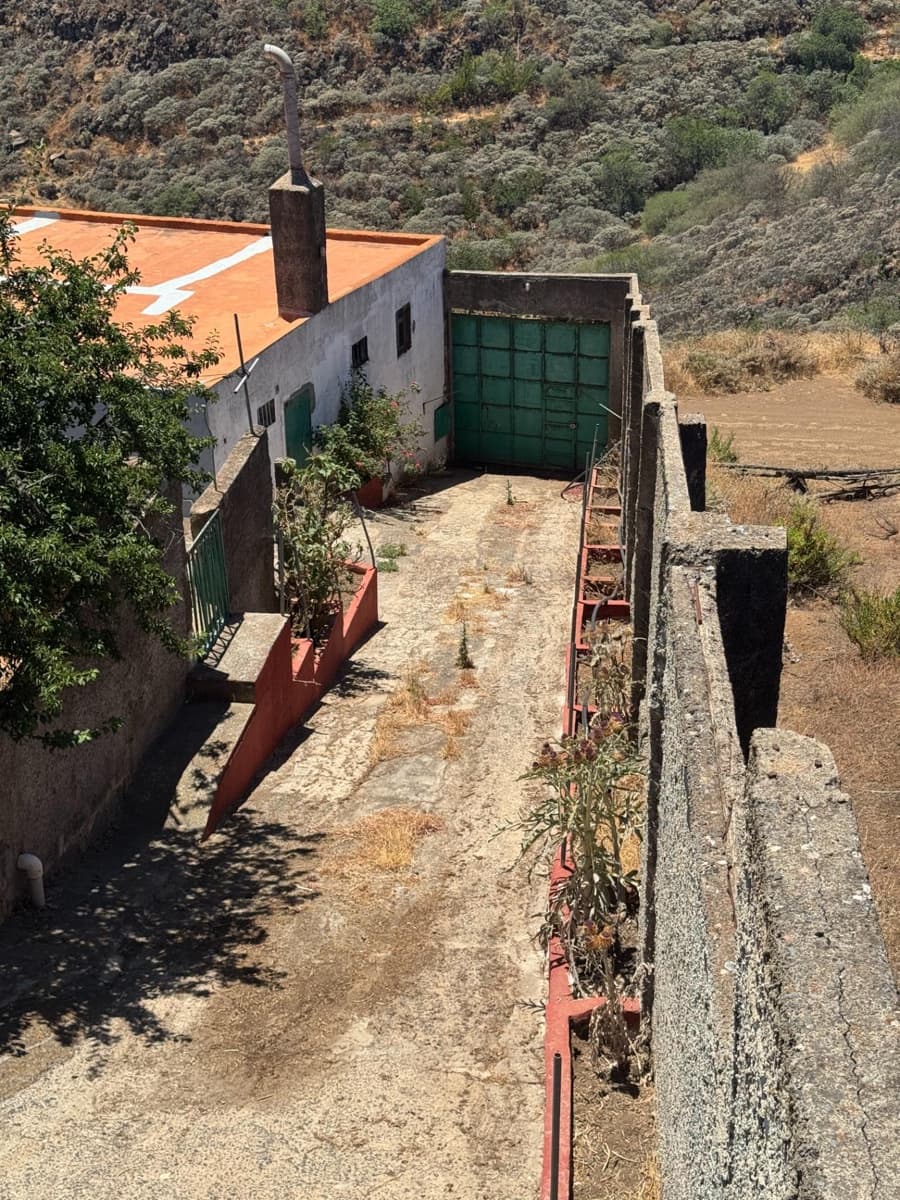 6 soveværelse Finca/Landehus til salg i Valsequillo med garage - € 265.000 (Ref: 9132322)