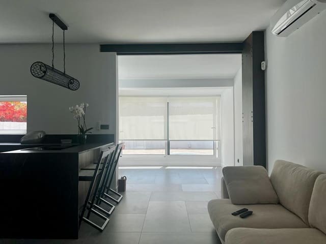 3 quarto Moradia em Banda para venda em Campo Internacional, San Bartolomé de Tirajana com piscina - 890 000 € (Ref: 9204470)