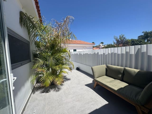 3 quarto Moradia em Banda para venda em Campo Internacional, San Bartolomé de Tirajana com piscina - 890 000 € (Ref: 9204470)