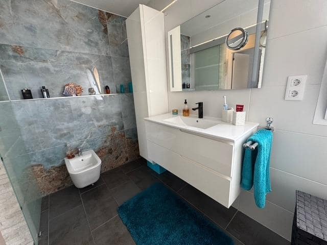 2 bedroom Apartment for sale in Sonneland - € 588,000 (Ref: 9276324)