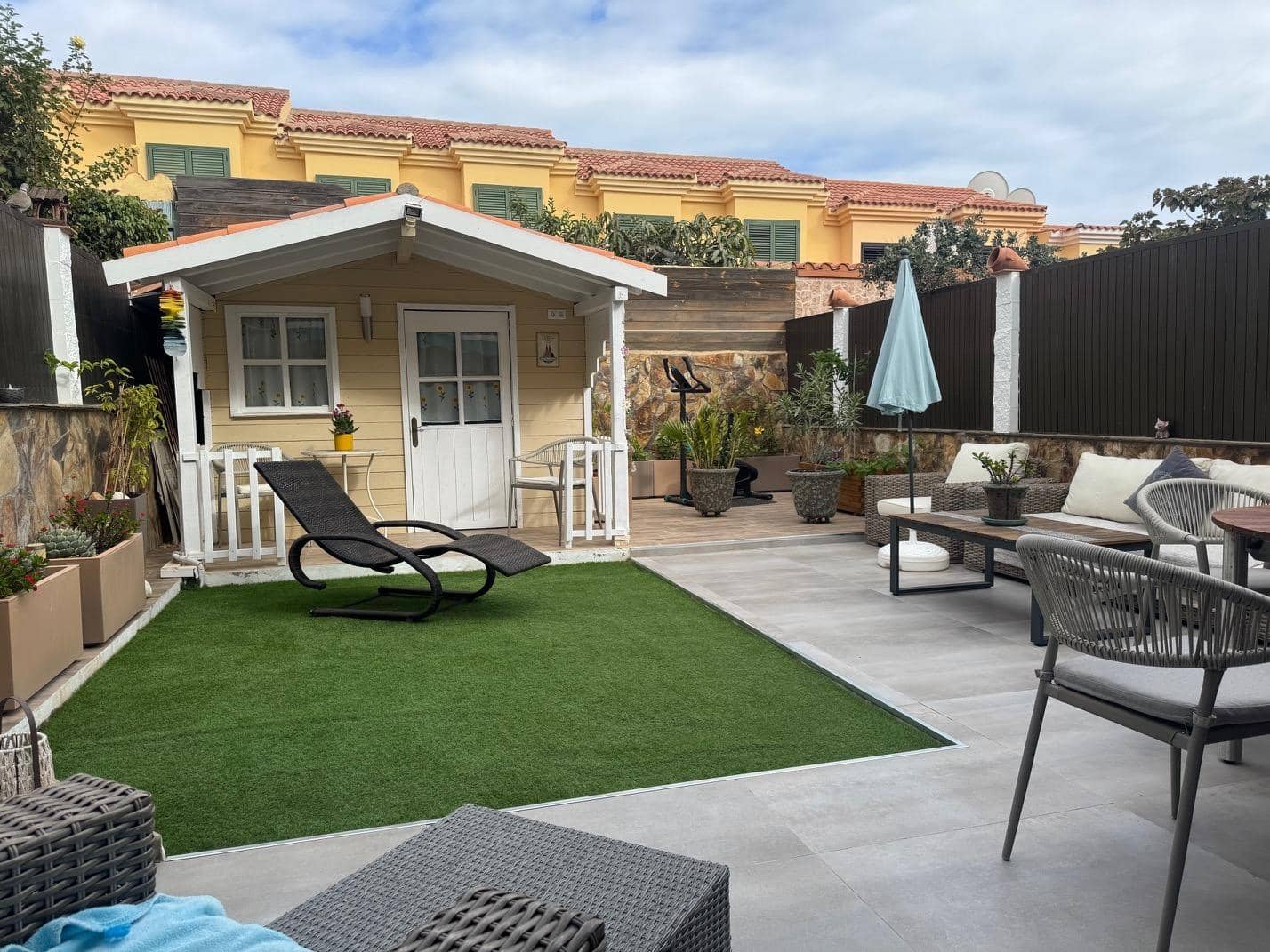 2 bedroom Apartment for sale in Sonneland - € 588,000 (Ref: 9276324)