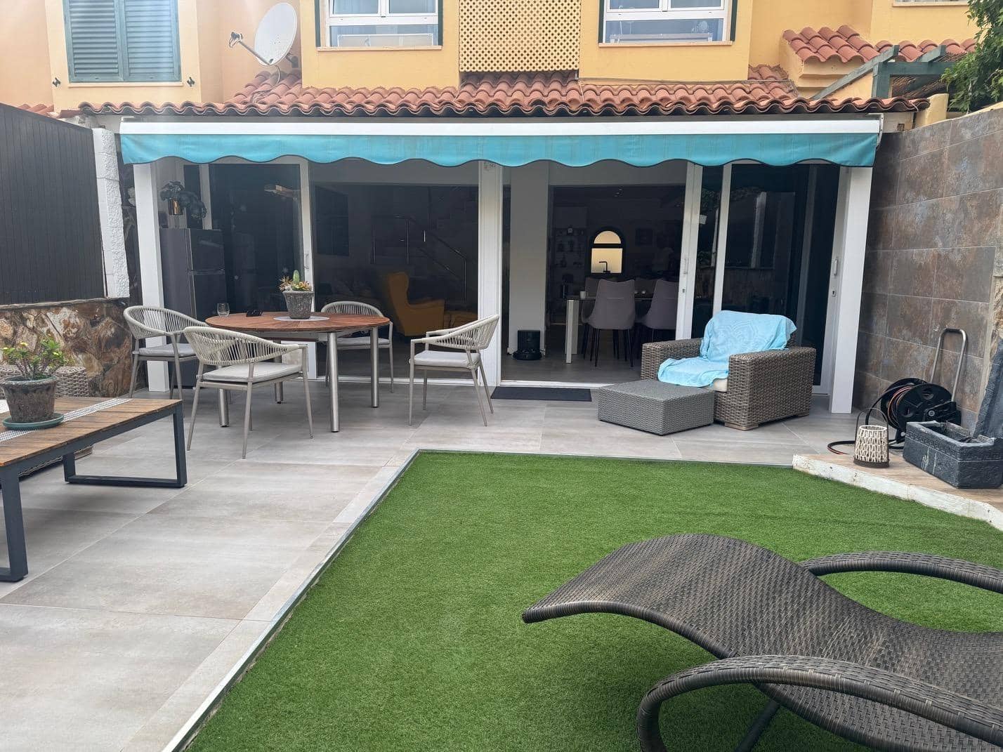 2 bedroom Apartment for sale in Sonneland - € 588,000 (Ref: 9276324)