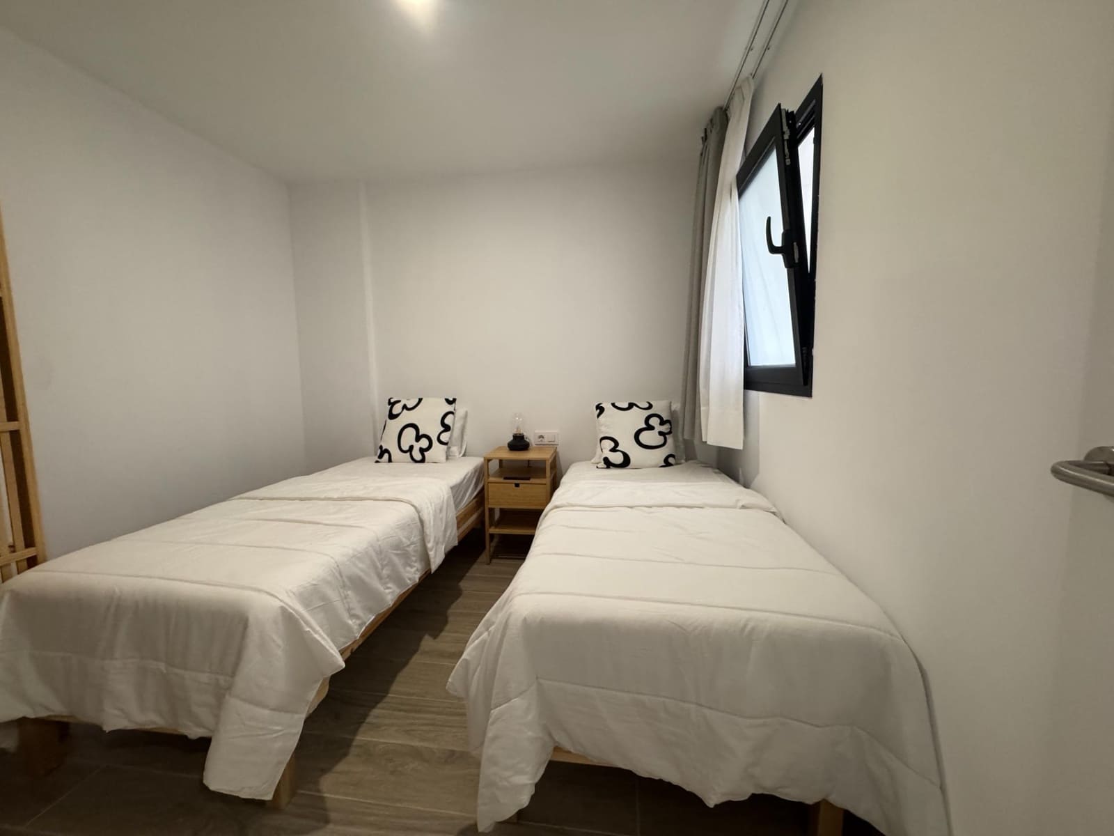 2 camera da letto Appartamento da affittare in Mogan con piscina garage - 1.300 € (Rif: 9382837)