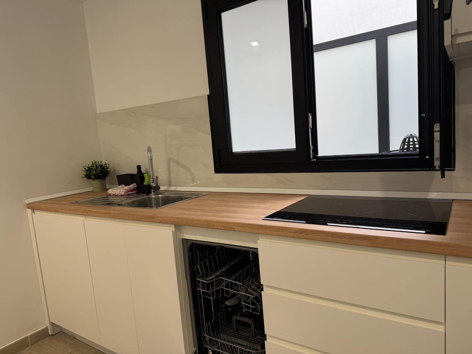 2 camera da letto Appartamento da affittare in Mogan con piscina garage - 1.300 € (Rif: 9382837)