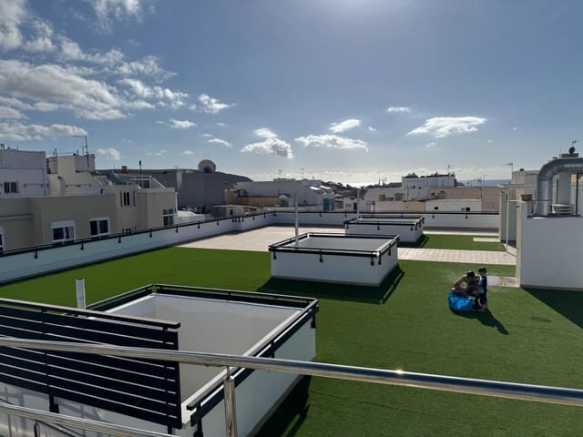 2 bedroom Flat for rent in Mogán with pool garage - € 1,300 (Ref: 9382837)