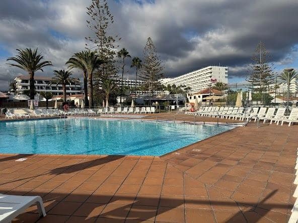 2 Zimmer Bungalow zu vermieten in Playa del Inglés, San Bartolomé de Tirajana mit Pool - 1.500 € (Ref: 9415926)