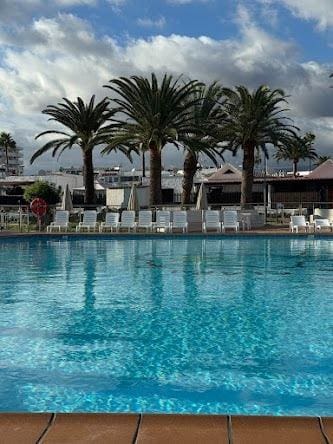 2 Zimmer Bungalow zu vermieten in Playa del Ingles mit Pool - 1.500 € (Ref: 9415926)