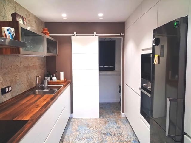 3 soverom Leilighet til salgs i Tamaraceite, Las Palmas de Gran Canaria med garasje - € 215 000 (Ref: 9427209)