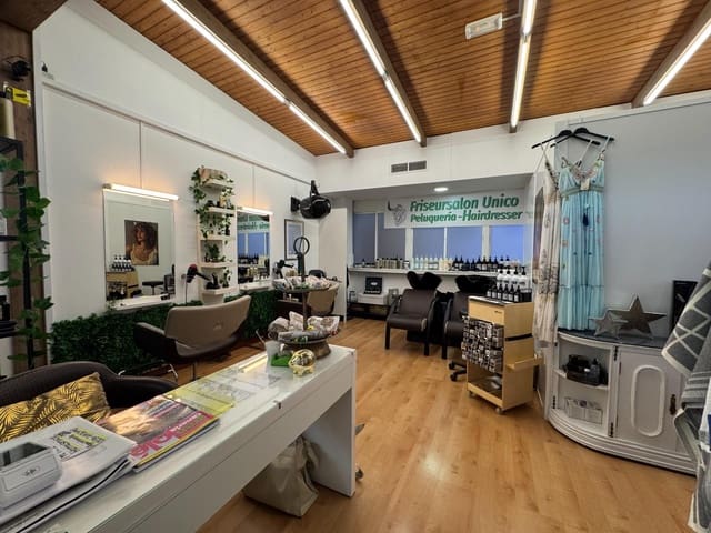 Kommersiell til leie i Playa del Inglés, San Bartolomé de Tirajana - € 300 (Ref: 9446336)