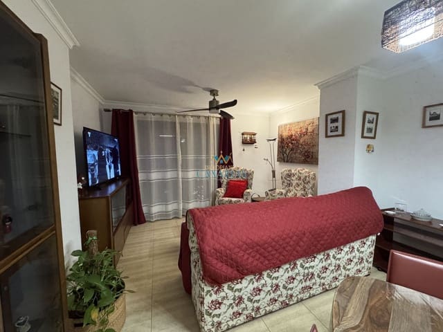 2 sovrum Lägenhet att hyra i Centro, Las Palmas de Gran Canaria - 1 300 € (Ref: 9520928)