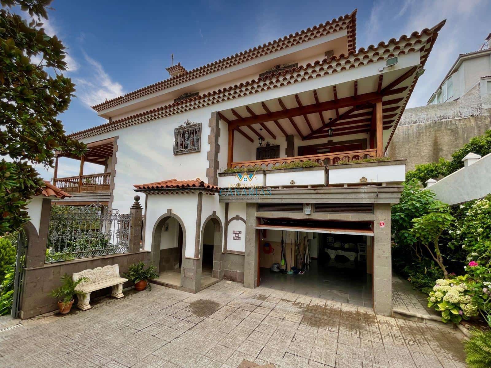 5 sovrum Villa till salu i Santa Brigida - 950 000 € (Ref: 9547582)