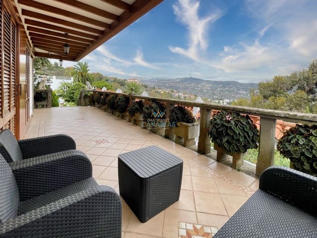 5 Zimmer Villa zu verkaufen in Santa Brígida - 950.000 € (Ref: 9547582)