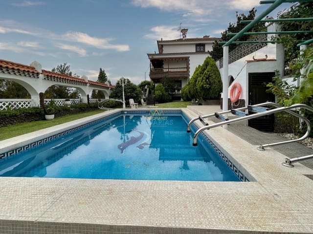 5 Zimmer Villa zu verkaufen in Santa Brígida - 950.000 € (Ref: 9547582)