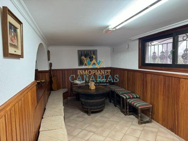 5 sovrum Villa till salu i Santa Brigida - 950 000 € (Ref: 9547582)