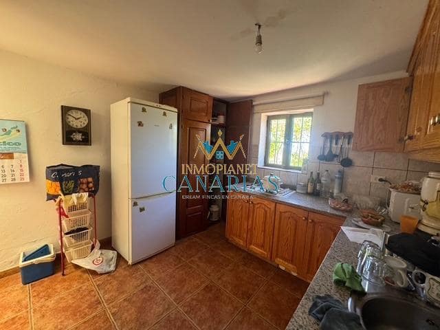 Casa de 4 habitaciones en San Bartolomé de Tirajana en venta - 295.000 € (Ref: 9547587)