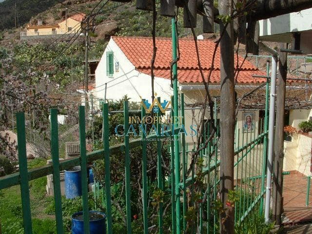 Casa de 4 habitaciones en San Bartolomé de Tirajana en venta - 295.000 € (Ref: 9547587)