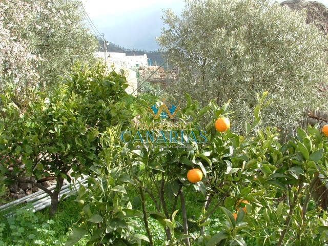 Casa de 4 habitaciones en San Bartolomé de Tirajana en venta - 295.000 € (Ref: 9547587)