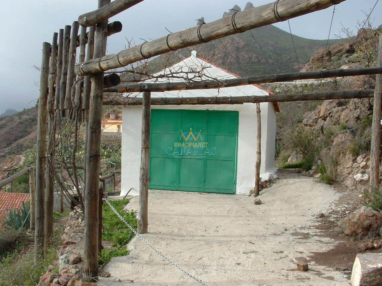 Casa de 4 habitaciones en San Bartolomé de Tirajana en venta - 295.000 € (Ref: 9547587)