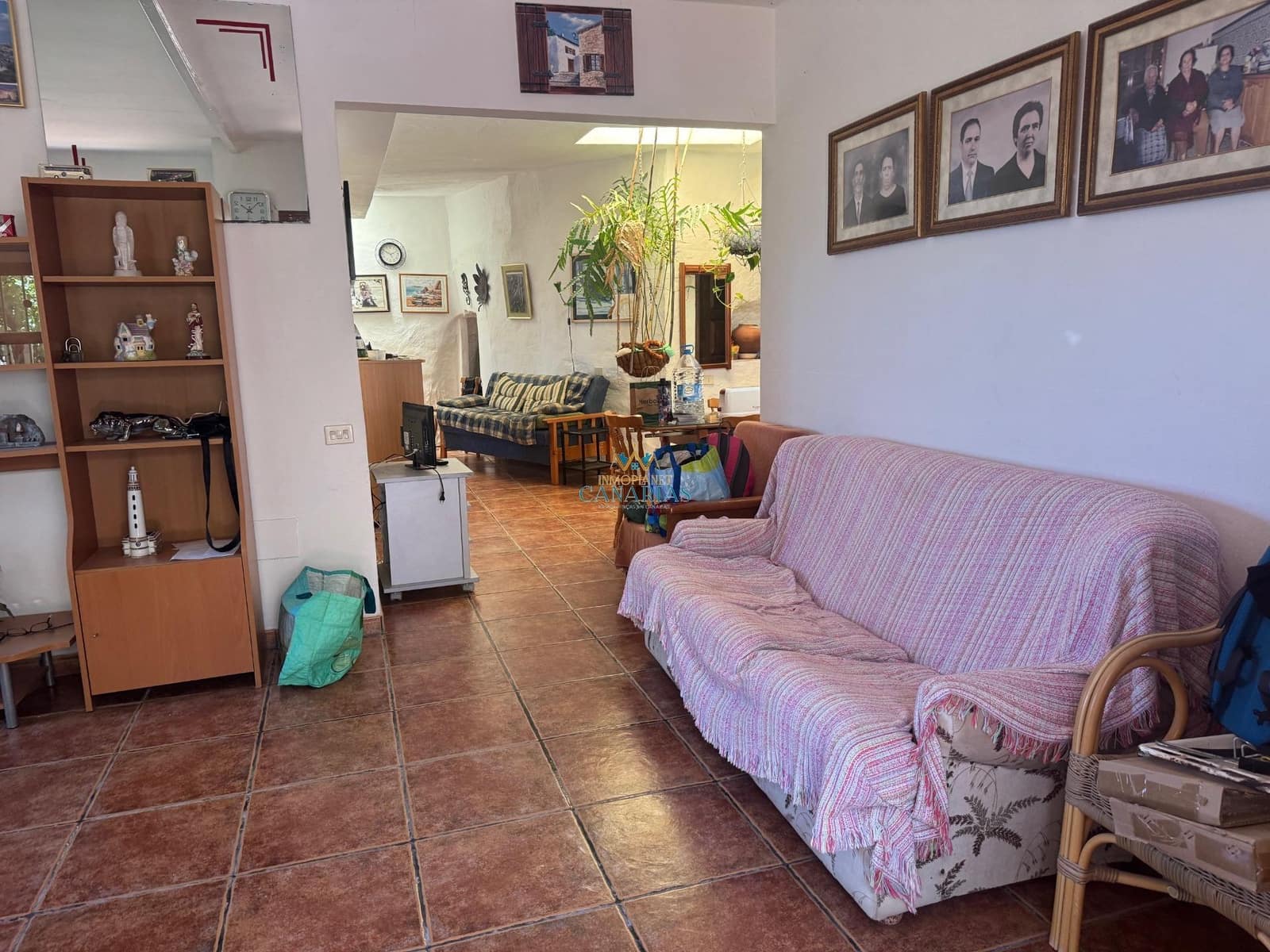 Casa de 4 habitaciones en San Bartolomé de Tirajana en venta - 295.000 € (Ref: 9547587)