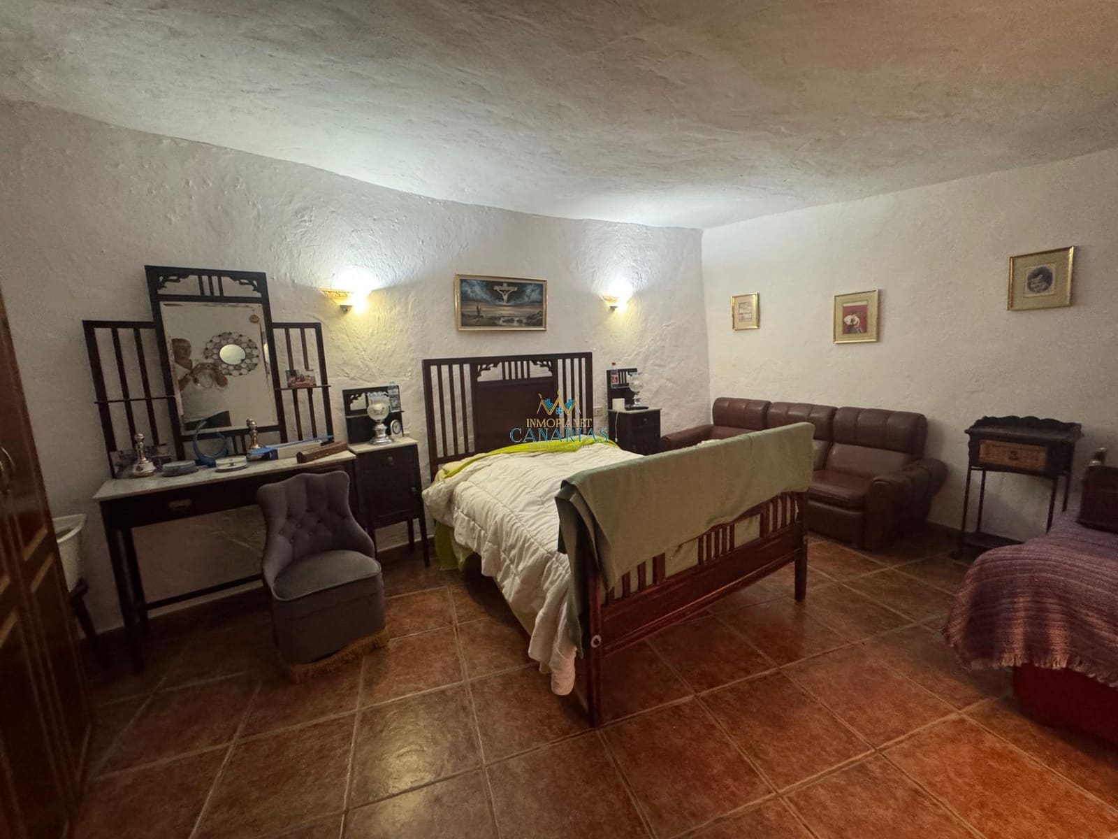 Casa de 4 habitaciones en San Bartolomé de Tirajana en venta - 295.000 € (Ref: 9547587)