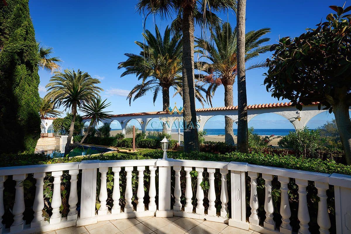 4 sovrum Villa till salu i Playa del Ingles med garage - 1 700 000 € (Ref: 9570822)