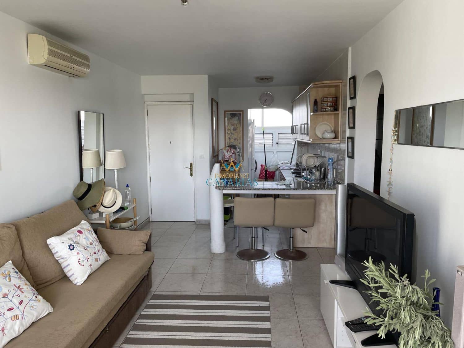 2 slaapkamer Appartement te huur in San Bartolome de Tirajana - € 1.400 (Ref: 9615217)