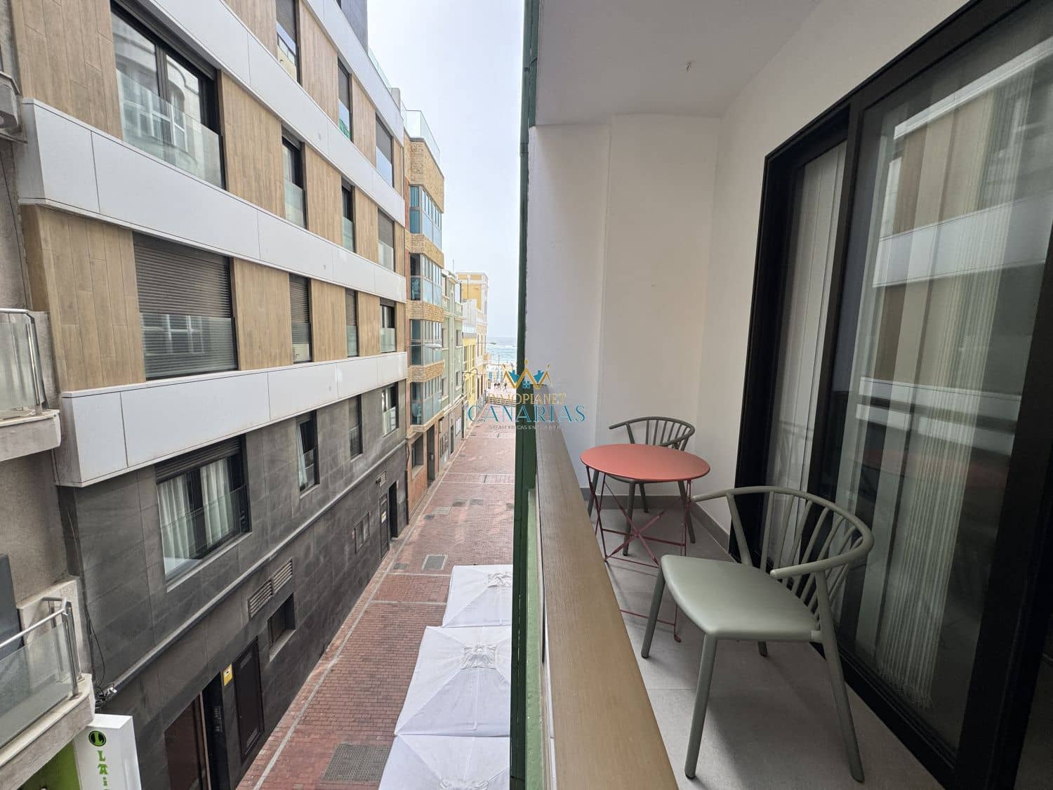 1 soverom Leilighet til leie i Las Palmas de Gran Canaria - € 1 200 (Ref: 9751597)