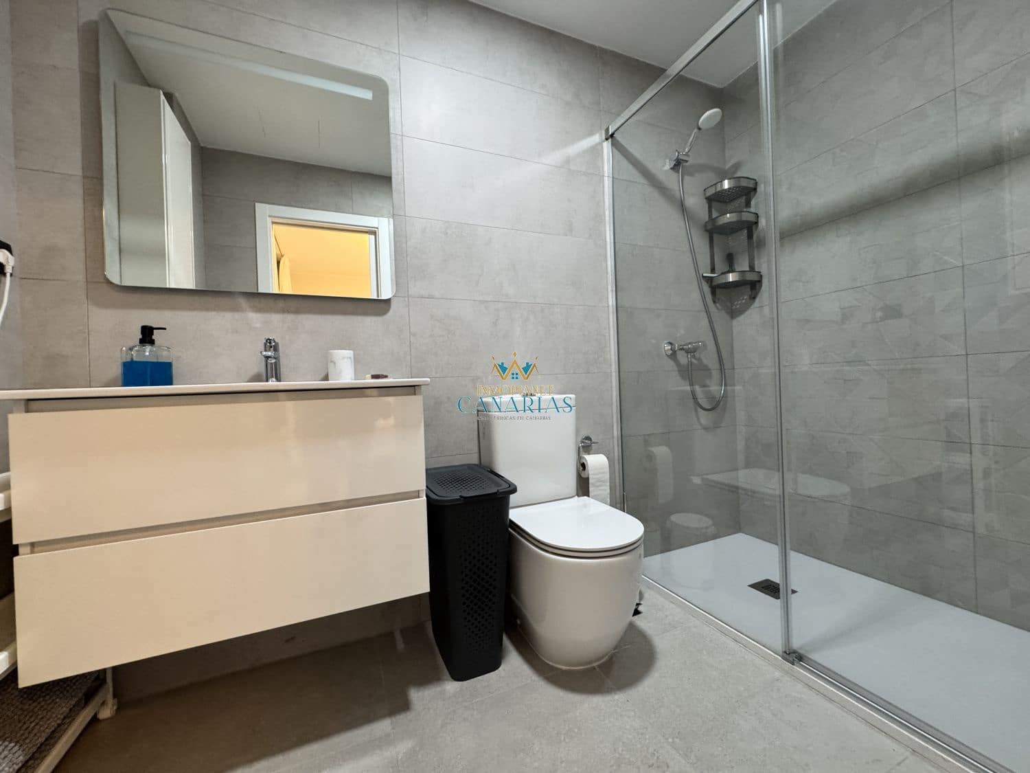 1 soveværelse Lejlighed til leje i Las Palmas de Gran Canaria - € 1.300 (Ref: 9751598)