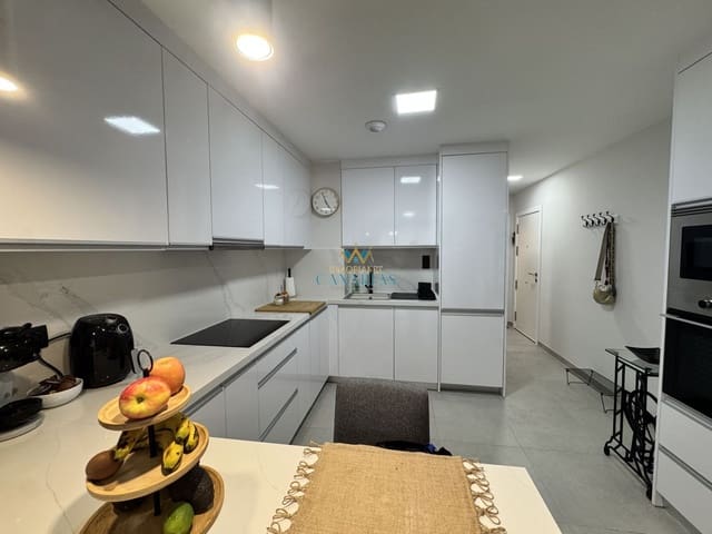 1 soveværelse Lejlighed til leje i Centro, Las Palmas de Gran Canaria - € 1.300 (Ref: 9751598)