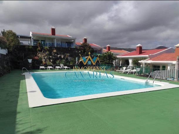 1 bedroom Bungalow for rent in Playa del Aguila with pool - € 1,300 (Ref: 9751599)