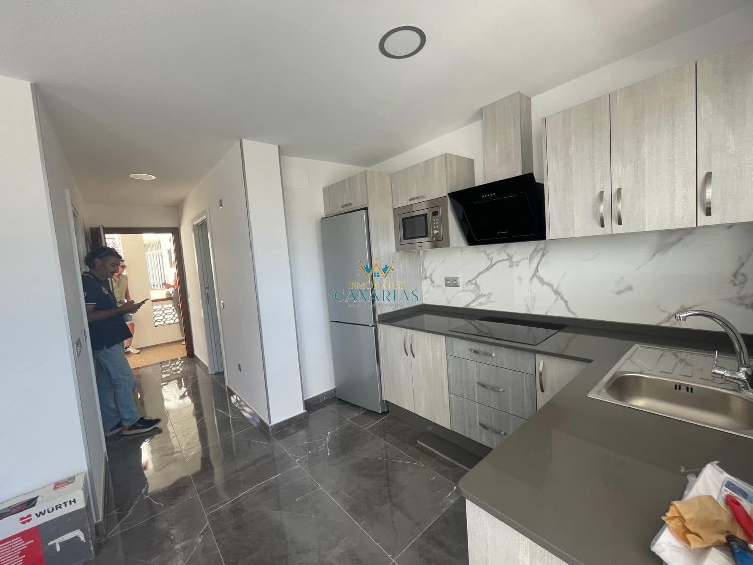 Apartamento de 1 habitación en San Bartolomé de Tirajana en alquiler - 1.200 € (Ref: 9838995)
