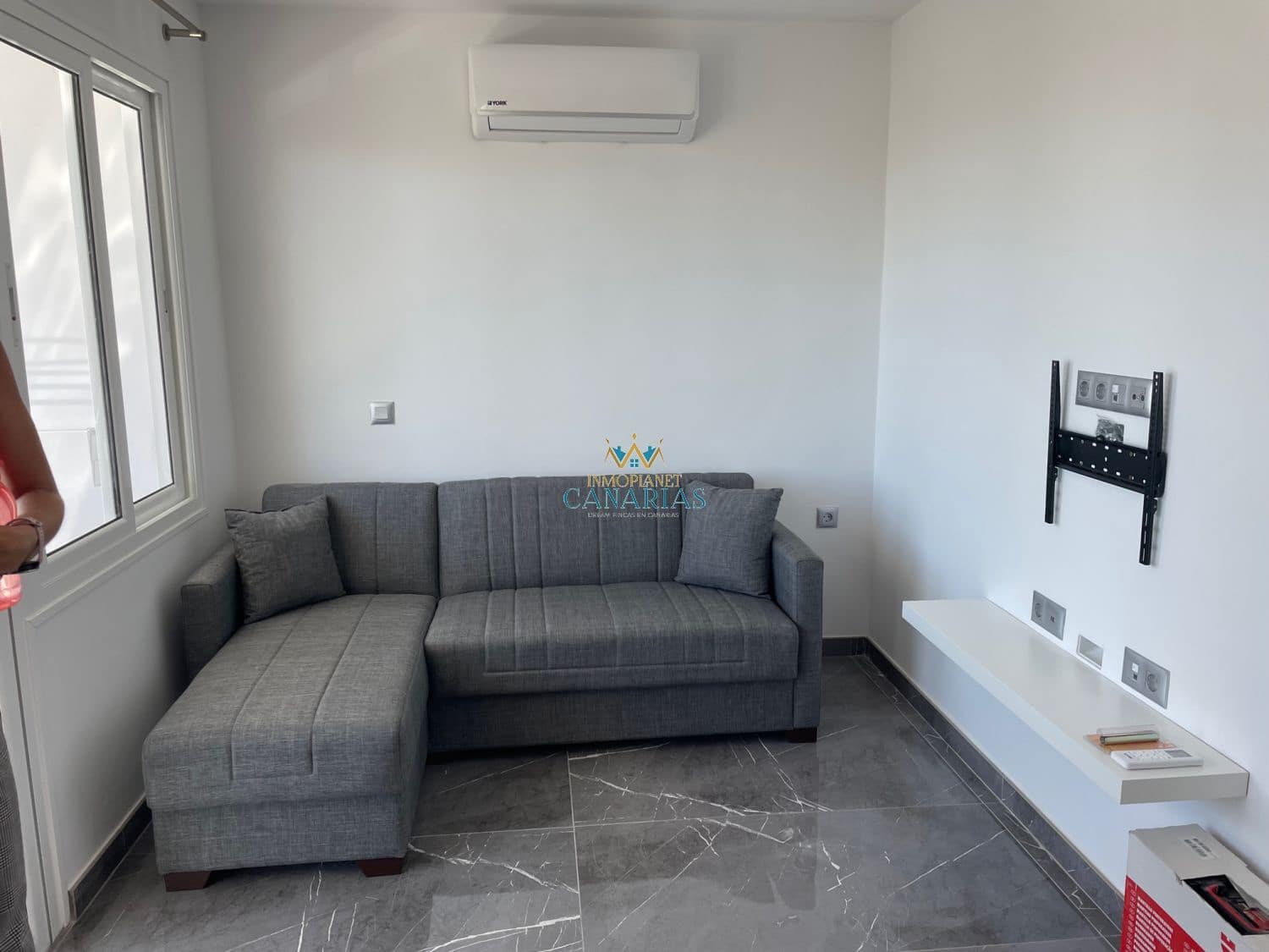 Apartamento de 1 habitación en San Bartolomé de Tirajana en alquiler - 1.200 € (Ref: 9838995)