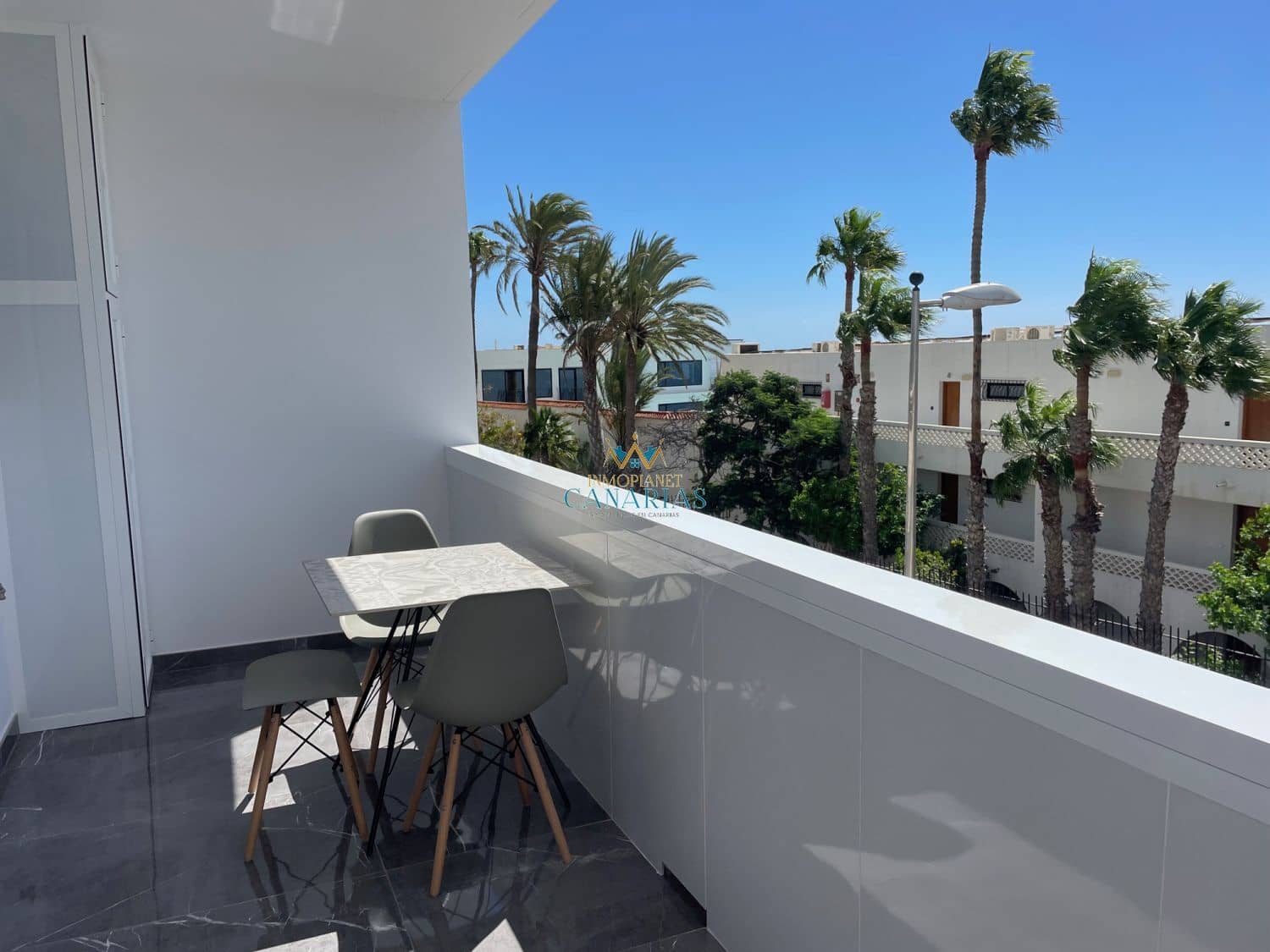 Apartamento de 1 habitación en San Bartolomé de Tirajana en alquiler - 1.200 € (Ref: 9838995)