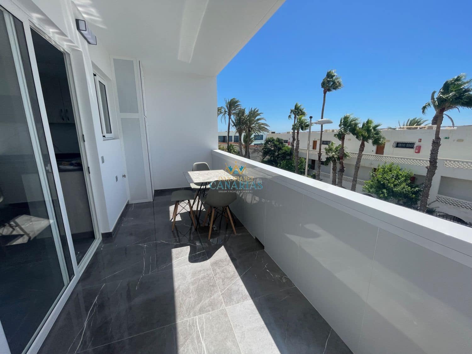 Apartamento de 1 habitación en San Bartolomé de Tirajana en alquiler - 1.200 € (Ref: 9838995)