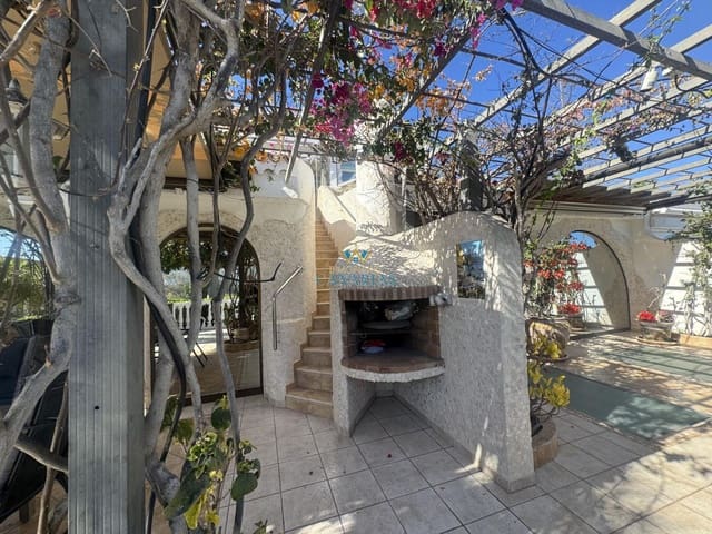 4 chambre Maison de Ville à vendre à Playa del Inglés, San Bartolomé de Tirajana - 1 590 000 € (Ref: 9851029)