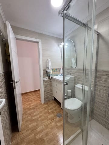 Appartement de 2 chambres à louer à Playa de Melenara, Telde - 1 300 € (Ref: 9884217)