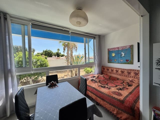 1 chambre Appartement à vendre à Playa del Inglés, San Bartolomé de Tirajana - 135 000 € (Ref: 9916521)