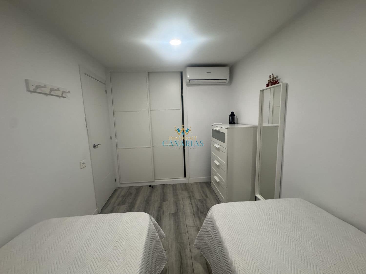 1 slaapkamer Appartement te huur in Playa del Ingles met zwembad - € 900 (Ref: 9916522)