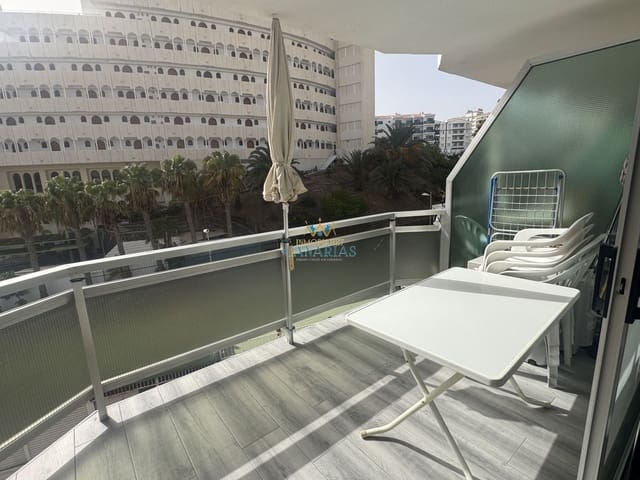 1 slaapkamer Appartement te huur in Playa del Inglés, San Bartolomé de Tirajana met zwembad - € 900 (Ref: 9916522)