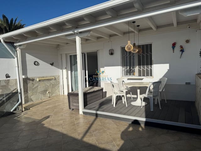 2 quarto Bungalow para arrendar em San Bartolomé de Tirajana - 2 200 € (Ref: 9974924)