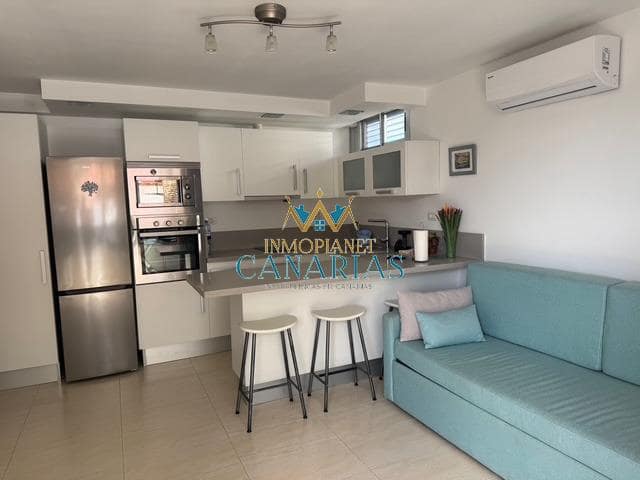 Appartement de 1 chambre à louer à San Bartolome de Tirajana - 1 100 € (Ref: 9990315)