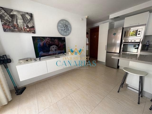 Appartement de 1 chambre à louer à San Bartolome de Tirajana - 1 100 € (Ref: 9990315)