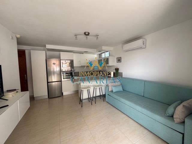Appartement de 1 chambre à louer à San Bartolome de Tirajana - 1 100 € (Ref: 9990315)