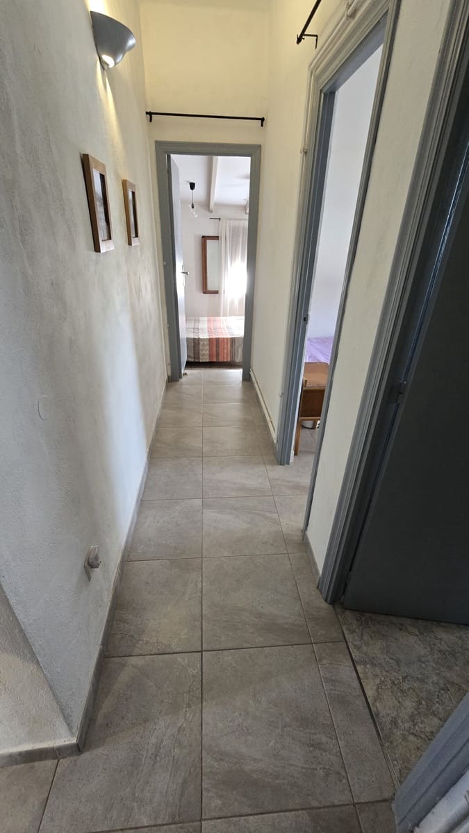 4 sypialnia Finka/Dom wiejski na sprzedaż w Sax z basenem garażem - 275 000 € (Ref: 10038936)