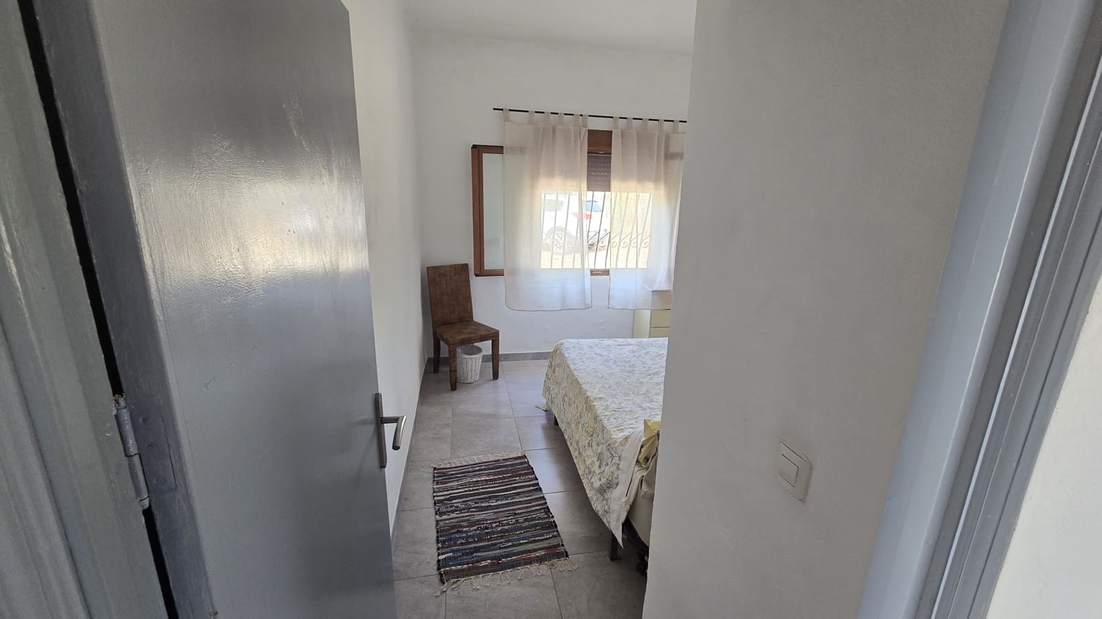 4 sypialnia Finka/Dom wiejski na sprzedaż w Sax z basenem garażem - 275 000 € (Ref: 10038936)