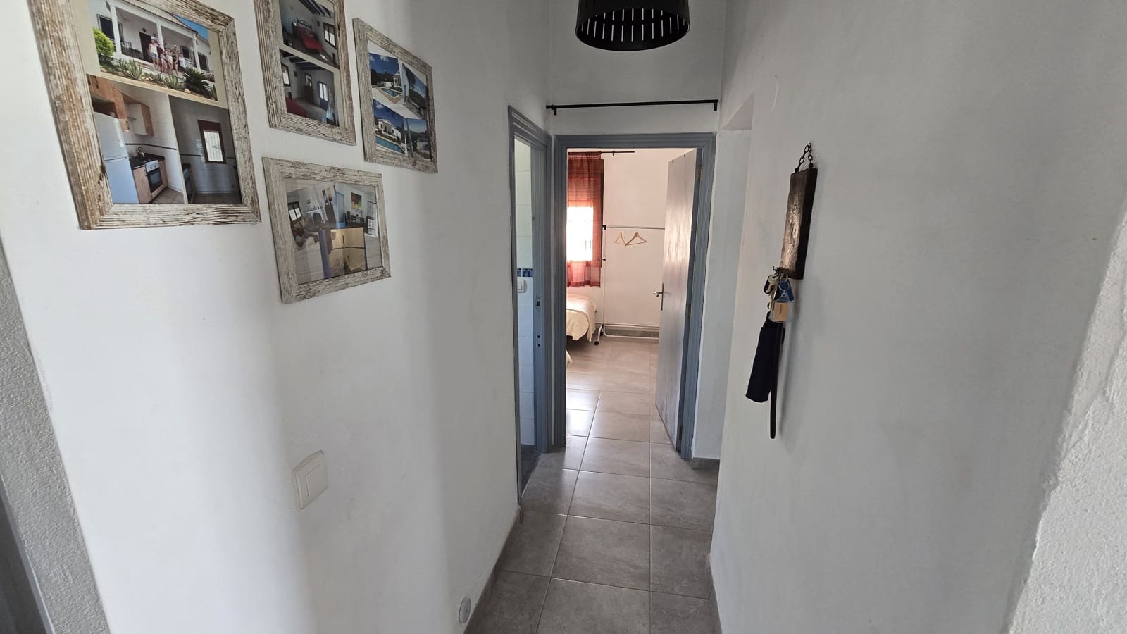 4 sypialnia Finka/Dom wiejski na sprzedaż w Sax z basenem garażem - 275 000 € (Ref: 10038936)