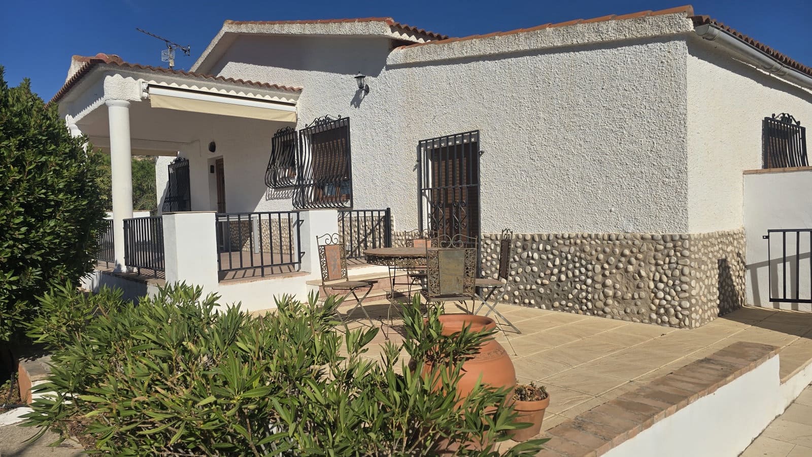 4 bedroom Finca/Country House for sale in Sax with pool garage - € 275,000 (Ref: 10038936)