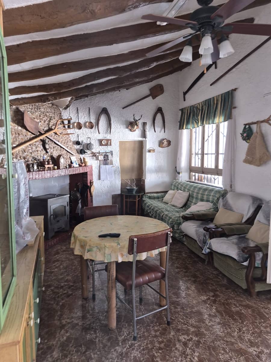 5 slaapkamer Finca/Landhuis te koop in Monovar / Monover met zwembad garage - € 180.000 (Ref: 10117471)