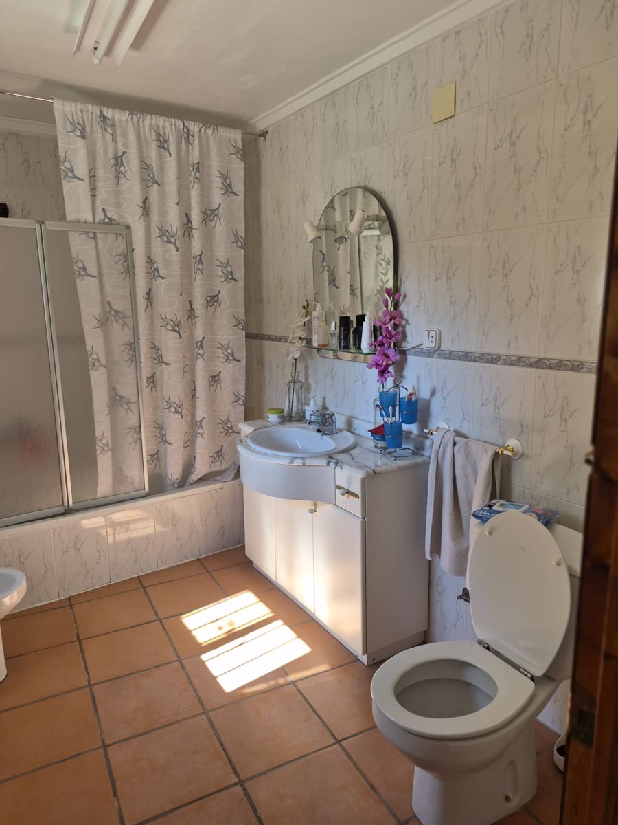 5 slaapkamer Finca/Landhuis te koop in Monovar / Monover met zwembad garage - € 180.000 (Ref: 10117471)