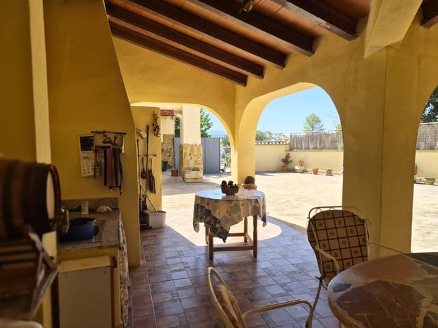 5 slaapkamer Finca/Landhuis te koop in Monóvar / Monóver met zwembad garage - € 180.000 (Ref: 10117471)